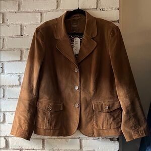 Classic Women's Brown Suede Button Jacket curve lapel